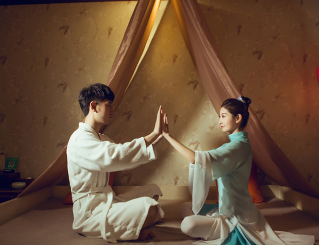 上海松江区水疗与创造力：当大脑在漂浮中重启